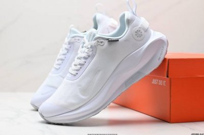 公司级Nike Zoom React Infinity Rn 4 Gtx马拉松机能风格运动鞋 实拍首发#鞋款搭载柔软泡绵 在运动中为你塑就缓震脚感 设计灵感源自