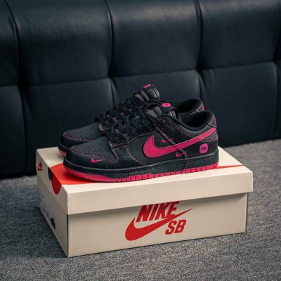 310 核心私 nike Dunk 全套原楦原模倾力打造完美版型 独家原厂航空铝磨具打磨大底 鞋头坡度极致还原 无解鞋型 原盒原配 圈内天花板工艺 原厂冲刀 超