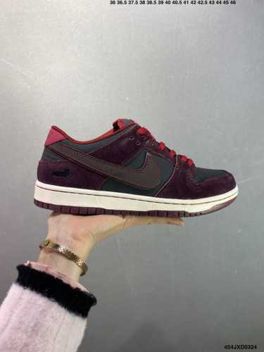 180 公司级耐克Nike Dunk Low 扣篮系列 复古低帮休闲运动滑板板鞋 采用脚感柔软舒适Zoomair气垫 有效吸收滑板等极限运动在落地时带来的冲击力