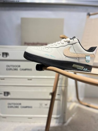 耐克 Nike Air Force 1 '07空军一号 百搭休闲运动板鞋 柔软 弹性十足的缓震性能和出色的中底设计 横跨复古与现代的外型结合 造就出风靡全球三十