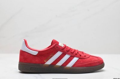 公司级adidas Handball Spezial 官方正确版本 阿迪达斯经典款 复古休闲板鞋 全鞋采用反毛皮制作 牛筋耐磨大底 承载青春情怀的板鞋 经典三条