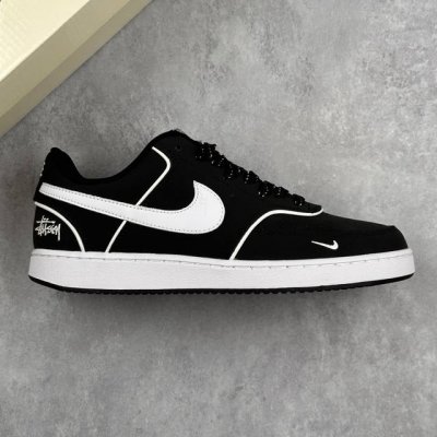 本地 核心私 nike Court Vision Low X 斯图西联名 黑白小钩满天星 低帮百搭透气休闲运动板鞋 经典耐用的设计 兼顾舒适脚感和出众风范 演绎