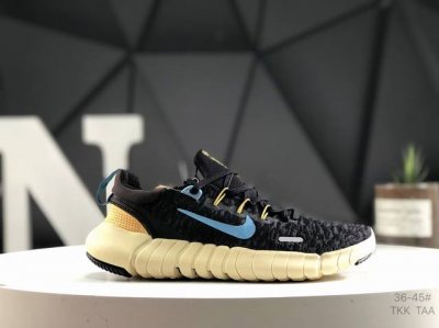 耐克 Nike Free Run 5.0 耐克 赤足5.0 轻便透气运动跑步鞋 类似袜子的Nike Free Run 5.0由至少20%的可回收材料制成，旨在从