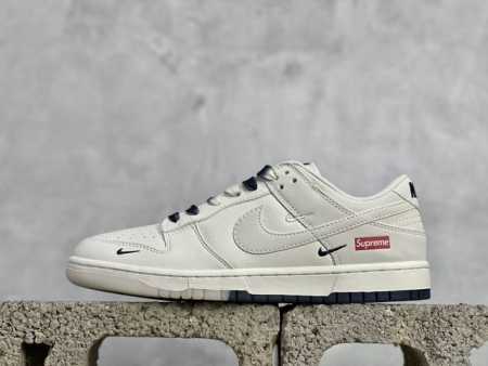 Nk Sb Dunk Low Supreme联名-白蓝双拼小勾 周年高端定制 低帮休闲板鞋 Bb8675-110 #定制鞋盒 大厂纯原品质出货 超高清洁度 皮料 - 点击图像关闭