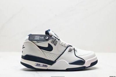 公司级耐克Nike Air Flight 89男子运动鞋 Aj4兄弟款 缓震篮球鞋 重塑80年代后期非凡篮球战靴的经典风范 利落皮革结构搭载卓越缓震系统 重现传