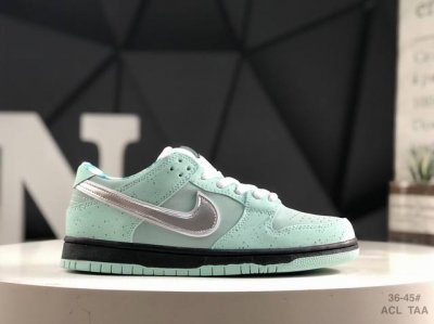 130 耐克 Nike Sb Dunk Low Pro 男女同款运动鞋复古板鞋，尽情迈步，彰显个性风采。采用牛柔软皮革鞋面，经久耐穿，塑就如元年款 Dunk 般