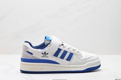 真标Adidas Forum Low Cl三叶草低帮 经典魔术贴复古板鞋 男女潮流头层皮休闲鞋 官方货号:Fy7756 尺码:36 36.5 37 38 38.