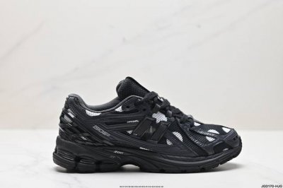 公司级new Balance M1906系列 复古单品宝藏老爹鞋款 公司级 复古元素叠加 质感超级棒 楦版型材料细节做工精细 作为nb最经典的档案鞋型之一 与2