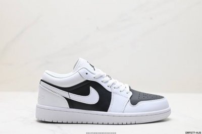 公司级nike Air Jordan 1 Low Aj1乔1低帮休闲板鞋 同步官方配色 原档冲孔鞋头 四线拉帮 鞋舌高弹海绵填充 官方货号:Dc0774-200