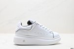 真标意大利高奢品牌Alexander Mcqueen亚历山大 麦昆 Sole Leather Sneakers低帮时装厚底休闲运动小白鞋 货号:553770 W