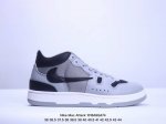 Nike Mac Attack 中邦网球鞋 Travis Scott 倒钩最强平替 先行版这款产品采用网眼和皮革材料混合制成配有尼龙鞋舌和方格鞋舌标签鞋跟 内衬