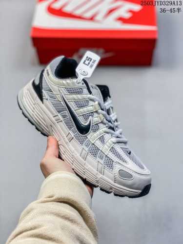 200 #公司级 Nike P-6000 复古技科个性运动老爹鞋。该鞋款鞋采面用纵横交错的覆面，重现 2000 年代鞋跑风格，同时搭配震缓鞋垫，带来舒的适步履体