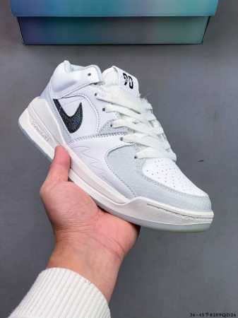 Air Jordan Stadium 9O Stadium 新款百搭休闲鞋 Jordan Stadium 90充满了对Tinkerhathield 原创设计的致 - 点击图像关闭