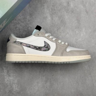 本地180 核心私 Air Jordan 1 Low Og "蛇年/Cny" 低帮 蛇年限定 白灰黑 Aj1 乔丹1代 Aj1 乔1 乔丹篮球鞋系列 鞋身整体以