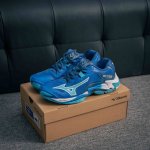 核心私 Mizuno美津浓 Wave Lightning Z8 舒适 防滑耐磨 低帮 训练鞋 货号：V1Ga 001 尺码号：36 36.5 37.5 38 3