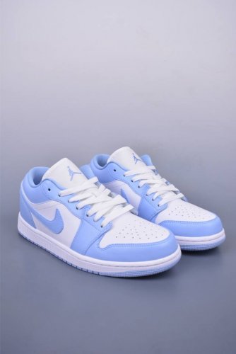Air Jordan 1 Low 浅蓝色 Aj1乔1低帮休闲板鞋 同步官方配色 市场唯一独家头层皮打造 原鞋原档案开发 原厂皮料 原档冲孔鞋头 正确满胶鞋垫 四