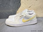 Air Jordan 1 Low 白黄脚趾 Aj1乔1低帮休闲板鞋 同步官方配色 市场唯一独家头层皮打造 原鞋原档案开发 原厂皮料 原档冲孔鞋头 正确满胶鞋垫
