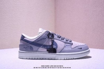 耐克Nike Dunk Low 扣篮系列 复古低帮休闲运动滑板板鞋 采用脚感柔软舒适Zoomair气垫 有效吸收滑板等极限运动在落地时带来的冲击力 为街头运动者