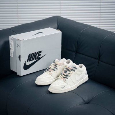Air Jordan 1 Low 乔丹篮球鞋男女潮流板鞋 货号：Dc2024 025 尺码：36 36.5 37.5 38 38.5 39 40 40.5 41
