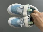 原单版昂跑新款魔术贴松紧带儿童运动鞋 Size：26-37码 小众的昂跑品牌 穿上就会爱上 魔术贴松紧带设计，穿脱超方便 透气舒适鞋面，质感满满 新工厂P新工艺