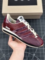 年代的跑步风格与现代设计美学融为一体澳洲时尚品牌 Song For The Mute X Adidas Country Og 24Fw Sftm-003系列低帮