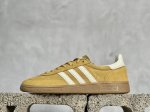 R版 Ad Originals Handball Spzl 手球运动员系列百搭休闲运动板鞋 这款来自阿迪达斯的这款handball Spzl前身是一双手球运动鞋