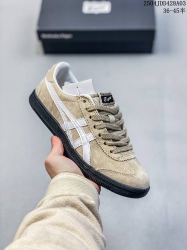 亚瑟士 Onitsuka Tiger Tokuten 复古低帮休闲跑鞋 实拍首发 Tokuten的灵感来源于80年代的室内用鞋 T-Toe前足补强设计 室内鞋的
