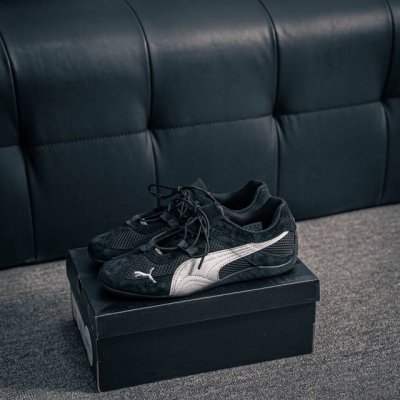 核心私 Puma Speedcat Og 彪马薄底系列 复古运动休闲跑鞋 鞋面设计轻量透气 提供了舒适性和穿着感受 柔软内里材质 穿着更加舒适 橡胶鞋底提供持久