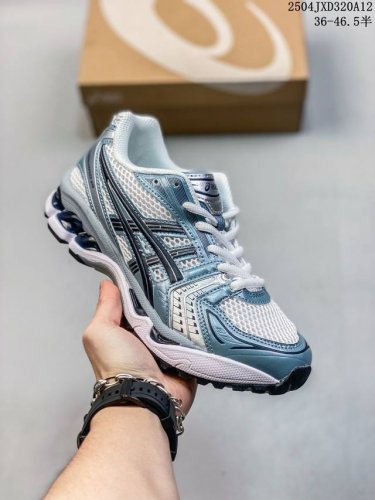 真标 亚瑟士 Asics Gel-Kayano 14 运动休闲透气专业缓震慢跑鞋。采用工程弹性双层再生网格密度鞋面材质，后跟3D可视Gel缓震乳胶物料，升级Ff