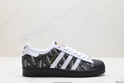 真标阿迪达斯adidas三叶草 Originals Superstar贝壳头系列低帮经典百搭休闲运动板鞋 货号:Eg4957 尺码:36 36.5 37 38