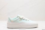 公司级adidas Labcourt 百搭休闲轻松舒适 耐磨透气低帮 板鞋 男女同款 鞋面使用了绒毛麂皮 ，鞋面和鞋底连接处使用了包边处理，看起来更加精致有型;