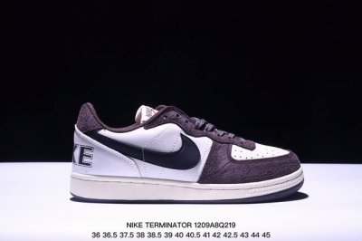 耐克 Nike Terminator Low 耐克终结者系列低帮滑板鞋 黄蓝密歇根 舒适 百搭 防滑耐磨复古运动鞋。忠于原版，延续经典。采用耐穿舒适的利落皮革，
