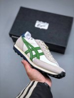 鬼冢虎Onitsuka Tiger California 78系列.超舒适缓震复合底包跟鞋.Edr 78起初于1978年开发，鞋子的特色在于前脚掌与脚踝有坚固的
