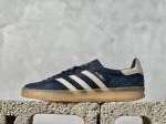 adidas Originals Gazelle INdoor 三叶草休闲防滑耐磨低帮板鞋 鞋头出色设计 塑就出众贴合感 稳固的后跟贴合足部曲线设计 软弹舒适