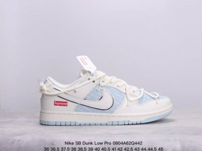 耐克 Nike Sb Dunk Low Pro 复古低帮休闲运动滑板板鞋。采用脚感柔软舒适zoomair气垫，有效吸收滑板等极限运动在落地时带来的冲击力，为街头
