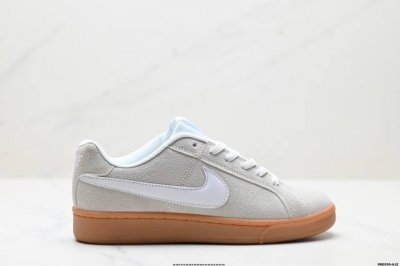 真标耐克Nike Court Royale 运动鞋低帮小白鞋轻便休闲鞋板鞋 货号:916795-001 Size:36 36.5 37.5 38 38.5 39