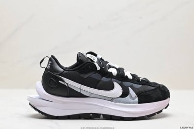 公司级耐克nike Vaporwaffle Sacai 华夫50周年系列华夫复古休闲运动慢跑鞋 后跟tpu独家4块滑块模具 夏季热门款 网面透气休闲跑步鞋 货号