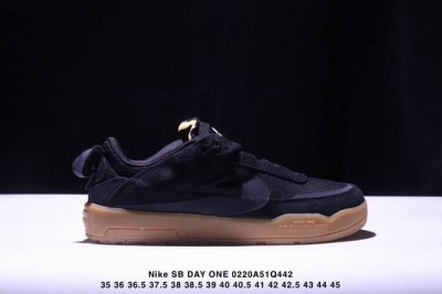 Nike Sb Day One 绒面革 网布皮革绒面 简约舒适革 防滑减震耐磨透气 低帮 儿童休闲鞋 黑色 青少年 货号: Fn4210-001 Xm0220Q