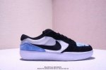 120 耐克 Nike Sb Force 58 滑板板鞋是一款将前沿创新带入街头的单品，它具有硫化杯底，具有出色的耐用性和灵活性。使用帆布和绒面革，在饰面上放置