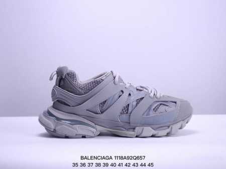 Balenciaga 巴黎世家 男女鞋原版一致配件防尘袋及附送鞋带，全部采用原档案原楦数据开发，1:1比例克重，原装全掌升级乳胶鞋垫设计，市面最为正确东莞代工原 - 点击图像关闭