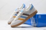 210 公司级Adidas Handball Spezial 阿迪达斯经典款 复古休闲板鞋 全鞋采用反毛皮制作 牛筋耐磨大底 承载青春情怀的板鞋 经典三条杠装饰