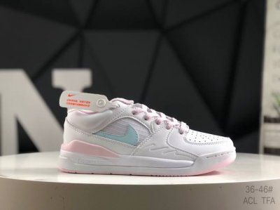 耐克 Air Jordan Stadium 9O Stadium Jordan Stadium 90充满了对Tinkerhathield 原创设计的致敬，包括中