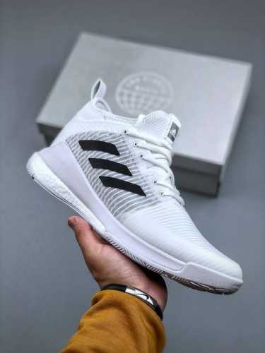 Adidas Crazyflight Mid运动鞋记忆回弹Boost真爆大底 运动排球鞋 这款专注于跳跃的阿迪达斯Crazyflight排球鞋他们的足部拥抱网眼