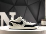 160 真标带半码 耐克 Nike Court Vision 低帮百搭 透气休闲运动板鞋 兼顾舒适脚感和出众风范 演绎匠心之作 结构性的支撑贴合感结合复古篮球设