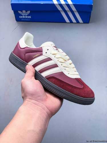 集图 二层真标！Adidas Samba Og 经典鞋款 Adidas 近70年的经典Samba Og 修长的鞋楦,略微尖尖的鞋头,翻毛皮的鞋头拼接,这些我们都