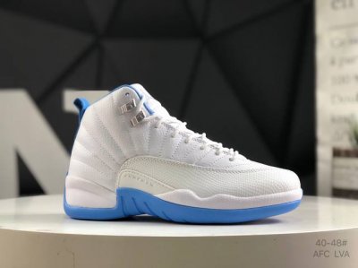 公司级带半码 耐克 Air Jordan 12 Retro 高帮 Aj12 乔丹12代 Aj12 乔12 高邦 乔丹篮球鞋系列 整双鞋采用黑红皮革配色打造，辅以