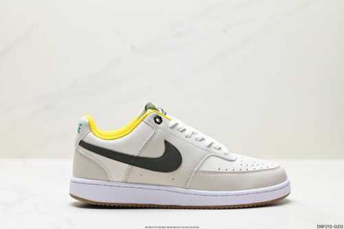 真标nike Court Vision Low 低帮百搭透气休闲运动板鞋，经典耐用的设计，兼顾舒适脚感和出众风范，演绎匠心之作。结构性的支撑贴合感结合复古篮球设