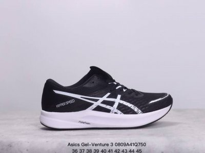 asics Gel-Venture 3 复古单品 gel- Venture3跑鞋是越野跑者的多功能选择。专为喜欢户外运动的人士设计，这款鞋采用gl技术缓冲，可增