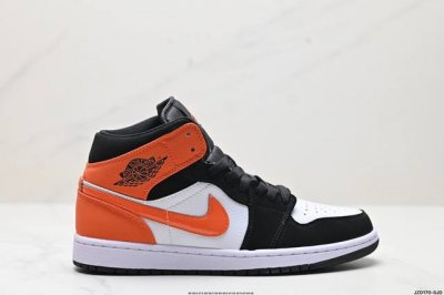 公司级nike Air Jordan 1 Retro Mid Aj1乔丹一代中帮经典复古文化休闲运动篮球鞋 货号:554724 413 尺码:36 36.5 3
