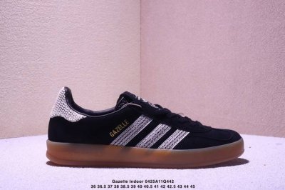 真标带半码 阿迪达斯 Ad Originals Gazelle Indoor 三叶草复古休闲防滑耐磨低帮板鞋 货号：Ji2755 尺码：35 36 36.5 3